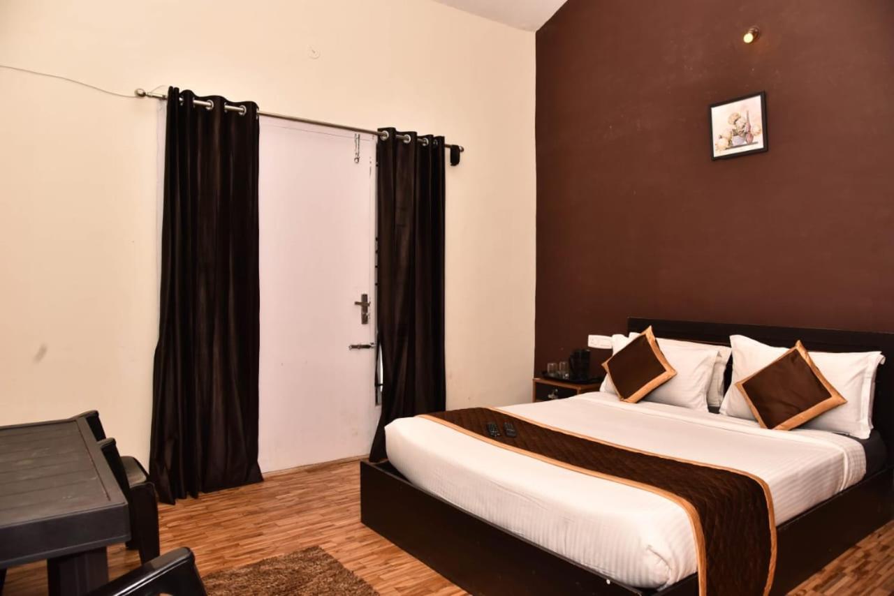 Phoenix View Homestay *