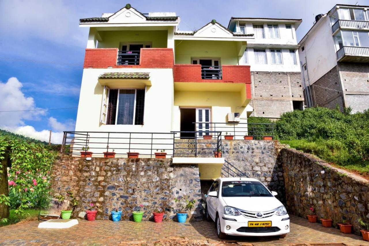Phoenix View * Ooty