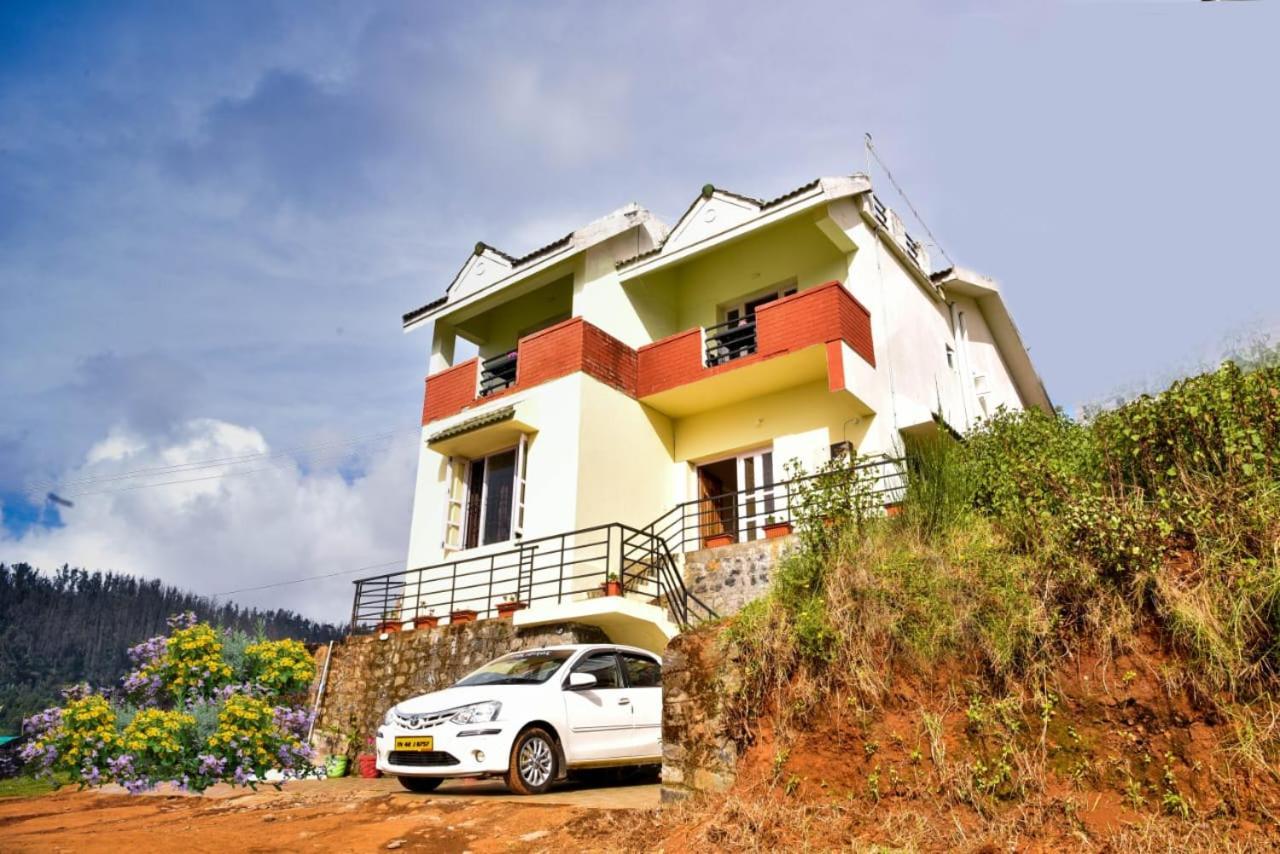 Phoenix View * Ooty